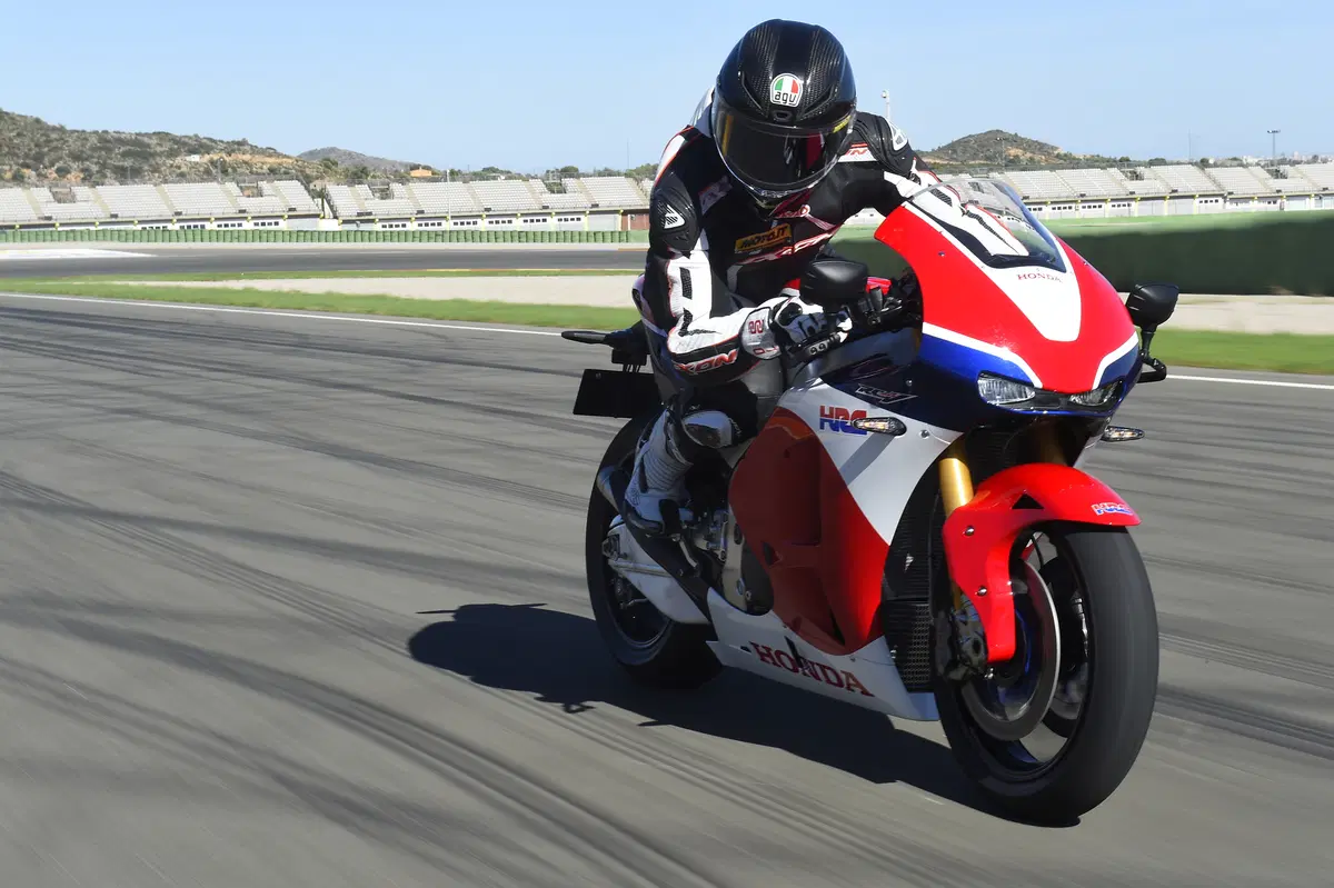 Honda RC 213V-S (6)