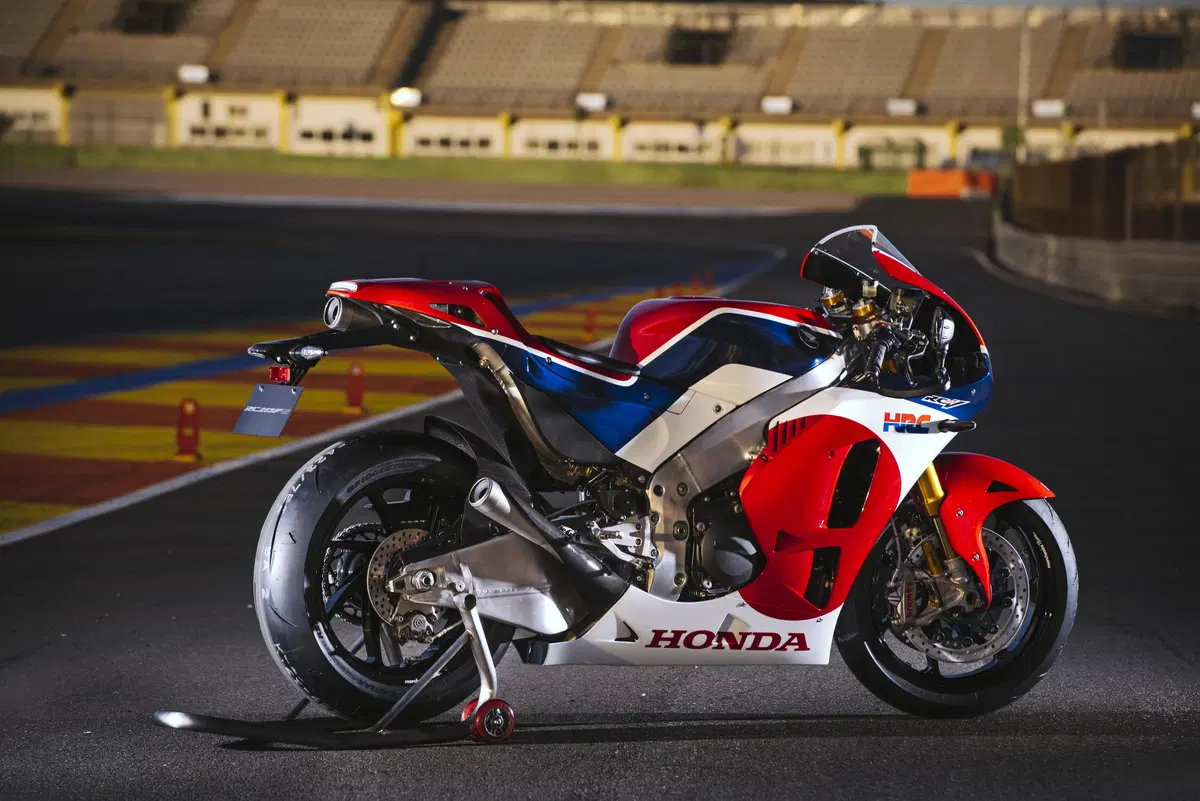 Honda RC 213V-S (18)