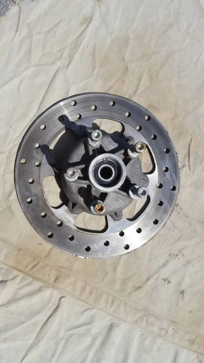 Mozzo Disco Anteriore MP3 Piaggio