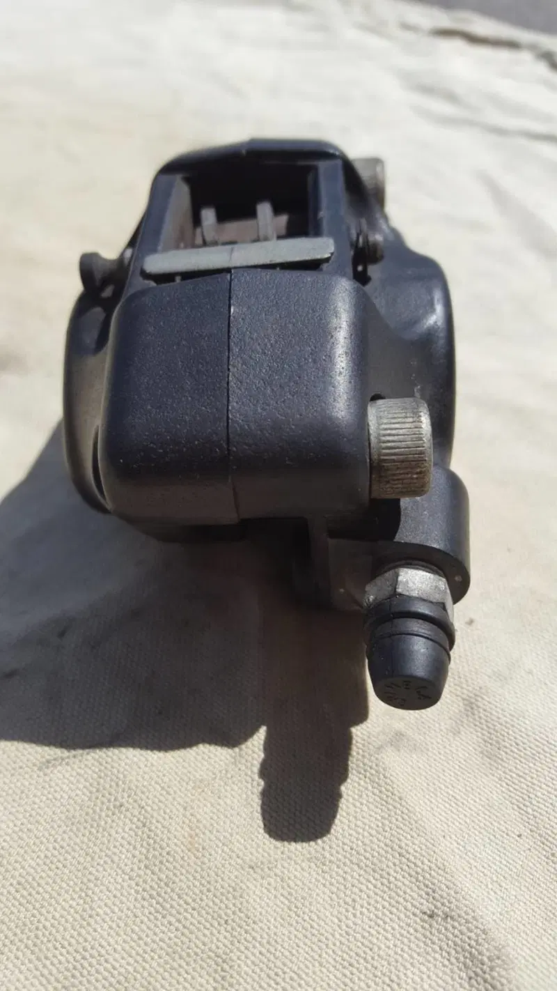 Pinza Anteriore DX MP3 Piaggio (3)
