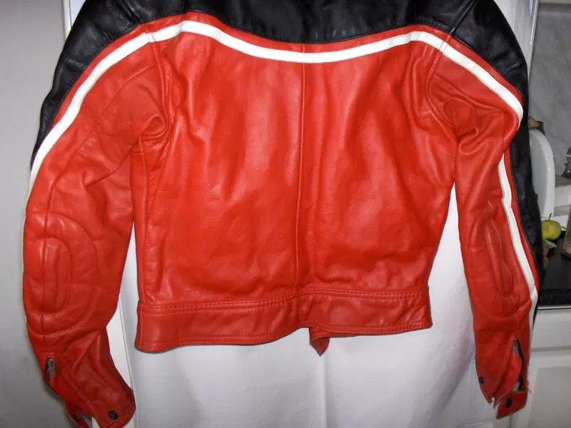 Tuta in pelle, divisibile Dainese (2)