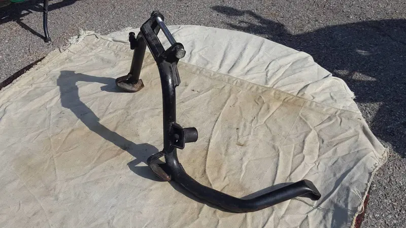 Cavalletto Centrale MP3 Piaggio (4)