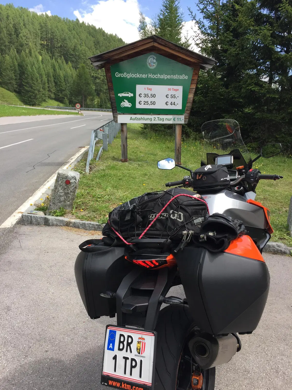 KTM 1290 Super Duke GT: le foto-vacanze dei nostri lettori (14)