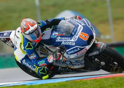 MotoGP. Barbera segna il miglior crono nelle FP1