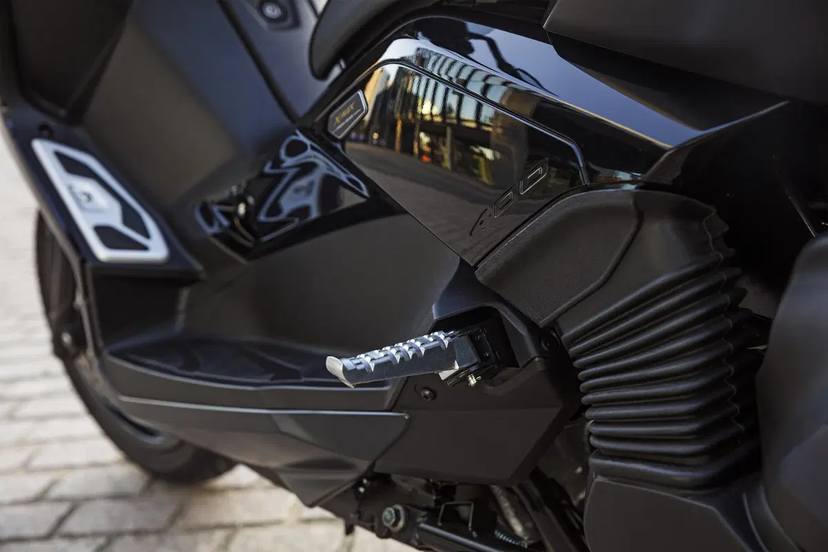 Yamaha X-MAX, Iron MAX e gamma 50 2016 (18)