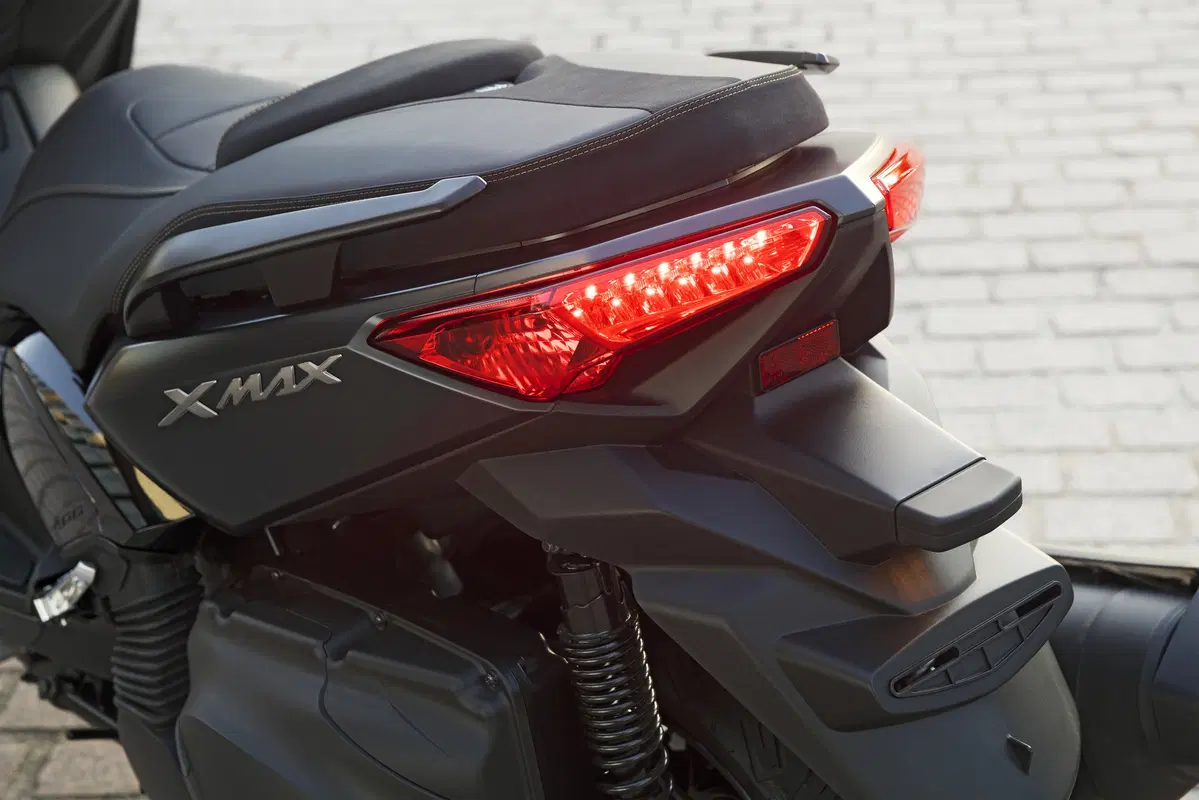 Yamaha X-MAX, Iron MAX e gamma 50 2016 (21)
