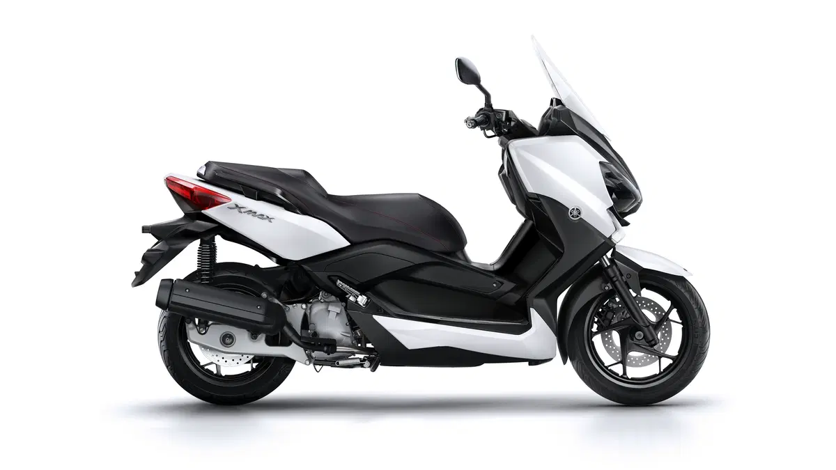 Yamaha X-Max 125 X-Max 125 Iron Max ABS (2016) (9)