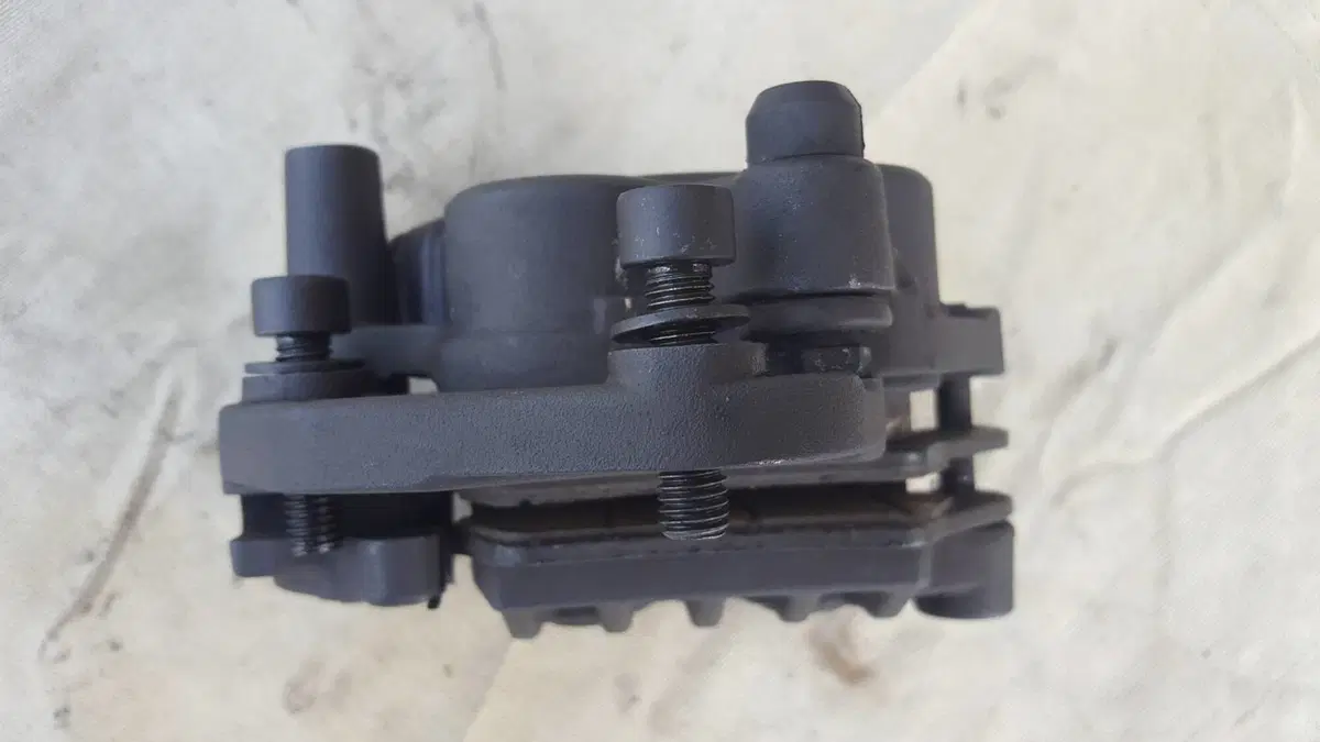 Pinza Freno Anteriore Suzuki (3)