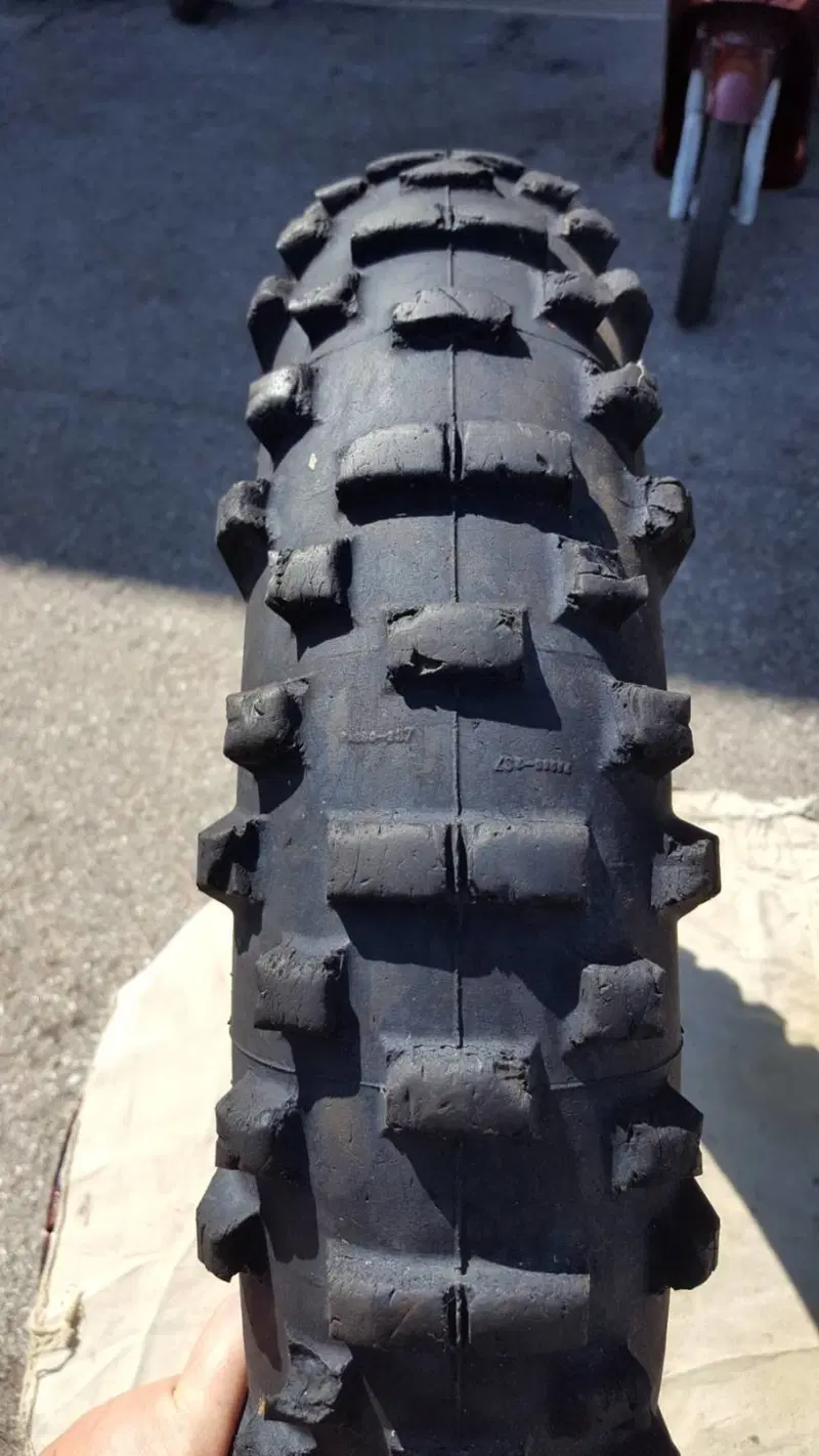 Gomma 140/80/18 Enduro Michelin (6)