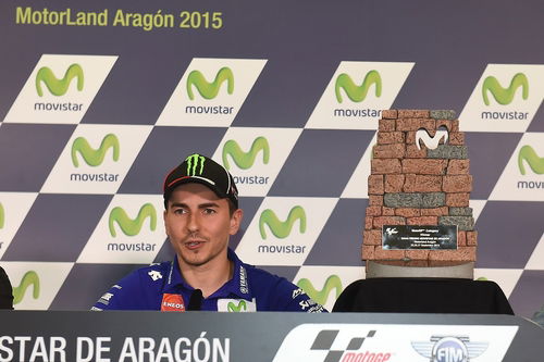 MotoGP 2015. Il trofeo del GP Movistar di Aragón? E' firmato Lorenzo  (4)