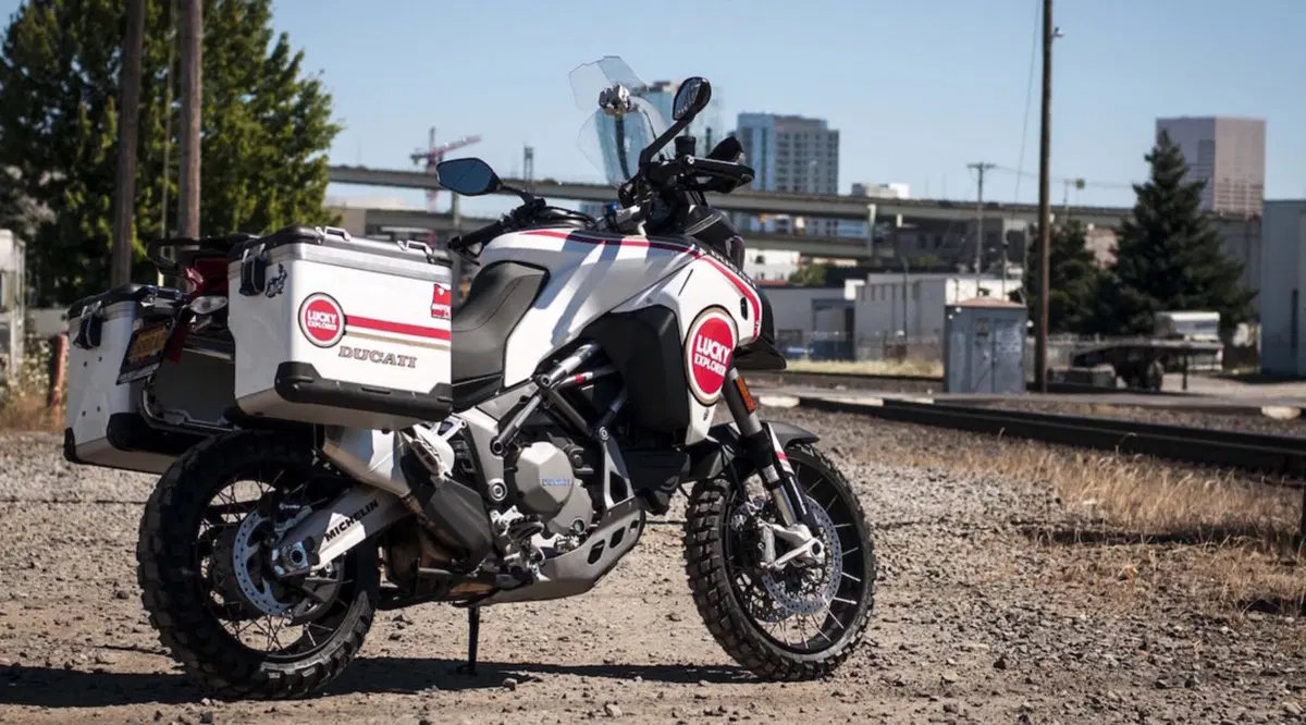 Ducati Multistrada 1200 Eduro "Lucky Strike", nuova livrea dagli USA (11)