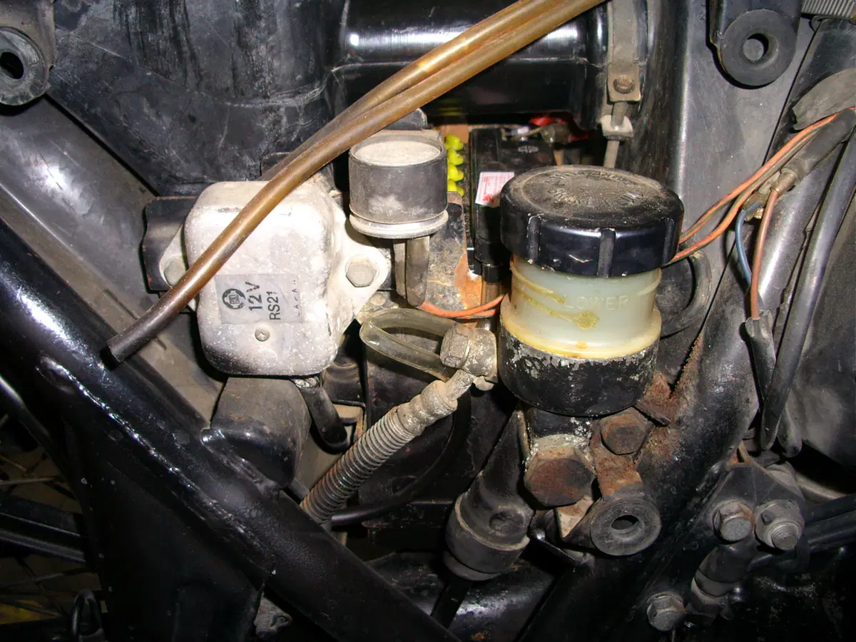 Restaurando, puntata 13: Kawasaki Z 1000 197? (17)