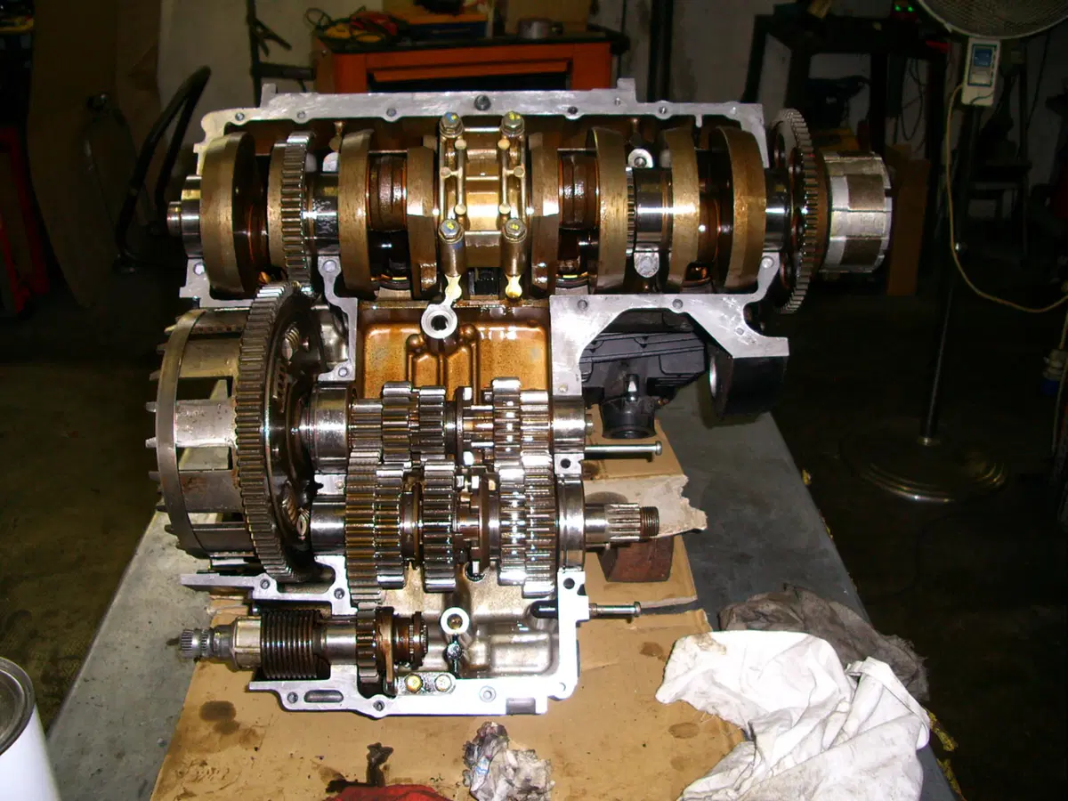 Restaurando, puntata 13: Kawasaki Z 1000 197? (87)