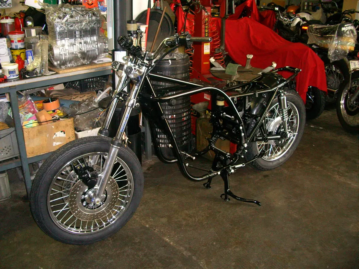 Restaurando, puntata 13: Kawasaki Z 1000 197? (92)