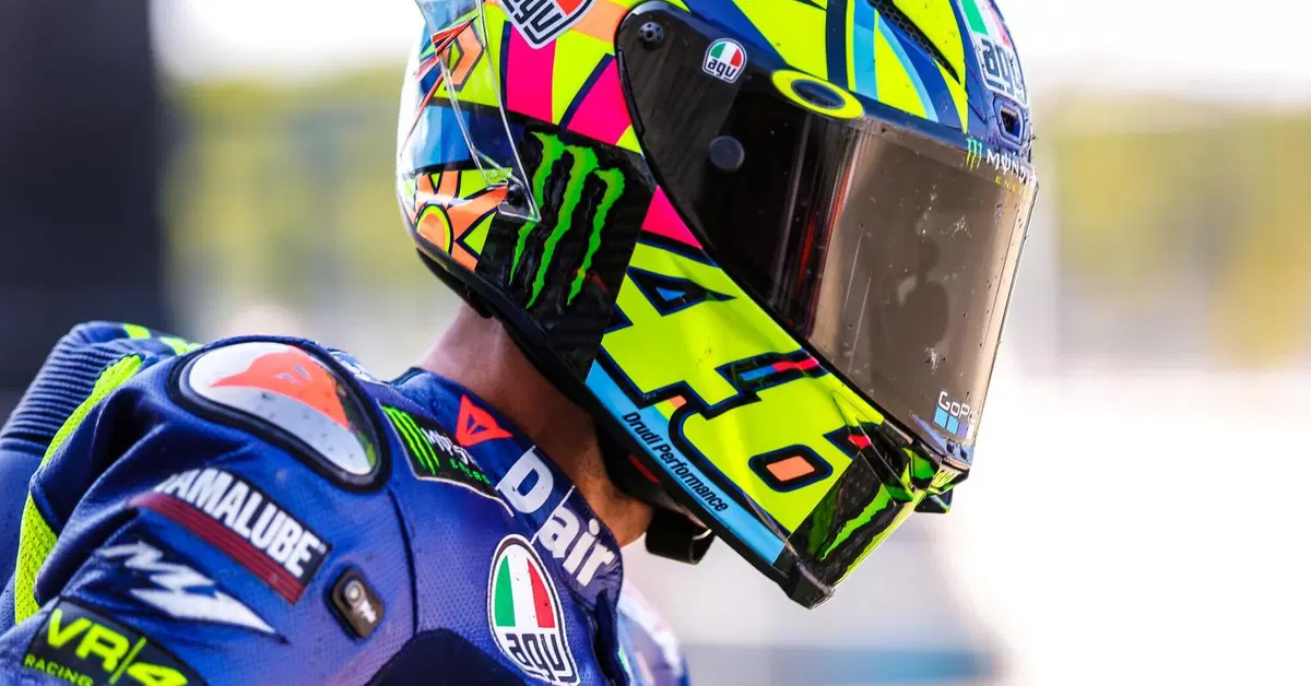 MotoGP 2017. Rossi: "La vittoria se la giocano Marquez e Crutchlow"