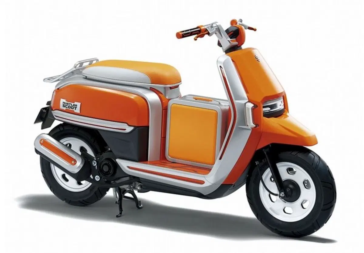 Suzuki GSX Concept (e Scoot Hustler) a Tokyo (2)