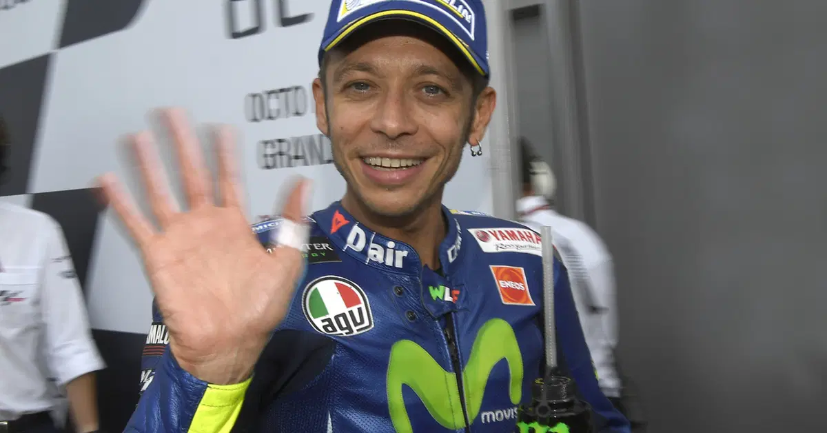 MotoGP 2017. Rossi: "Ho dovuto rallentare e Dovi mi ha fregato"
