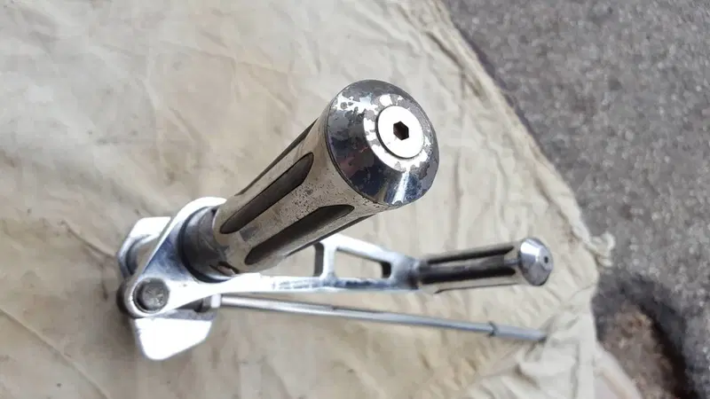 Comandi HD Sportster Harley-Davidson (2)
