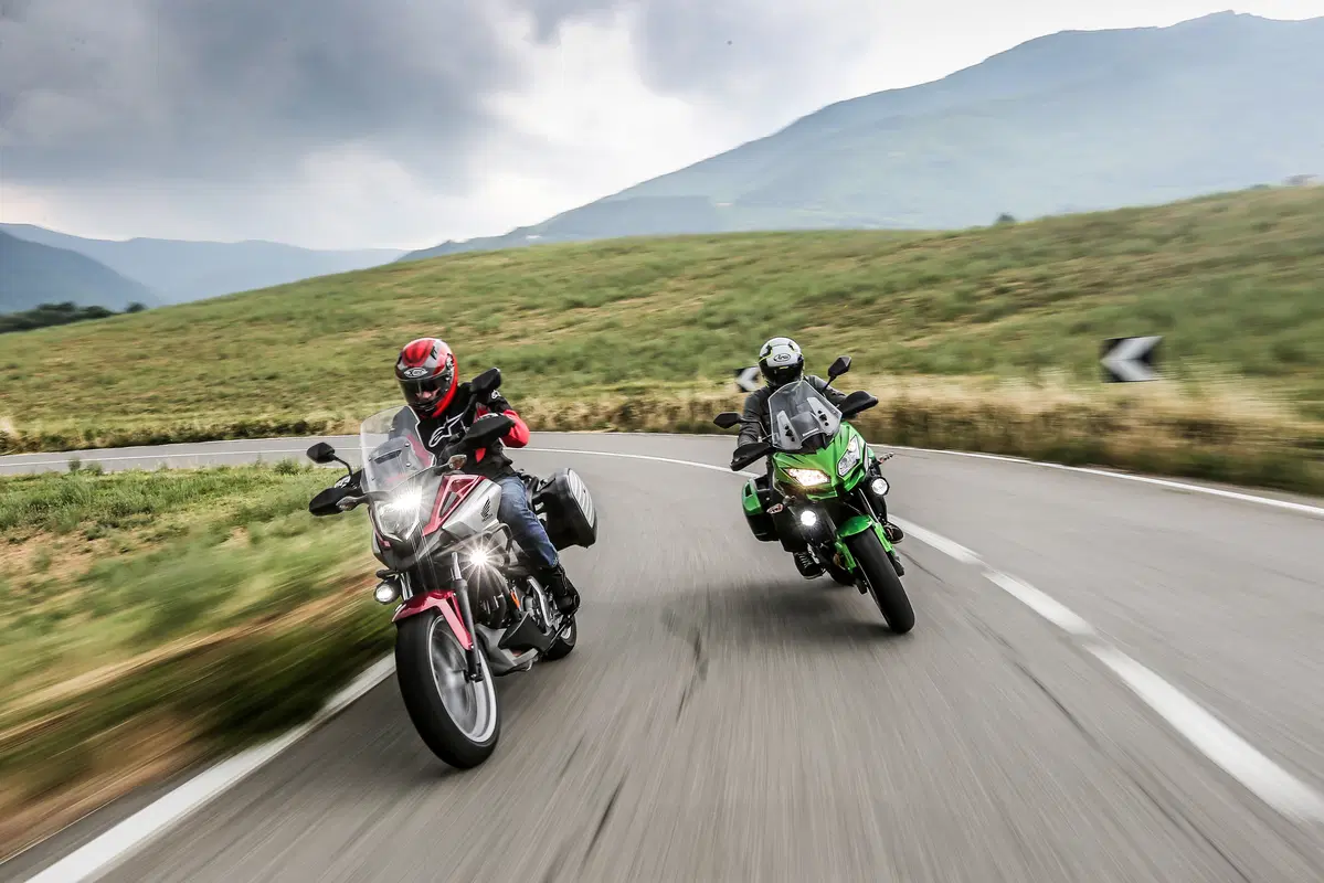 Honda NC 750X DCT vs Kawasaki Versys 650: sfida tra crossover di successo (5)