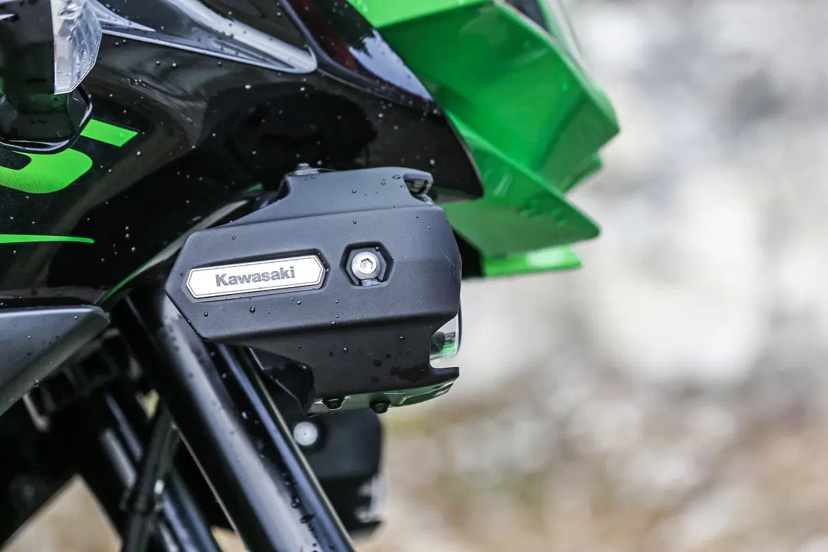 Honda NC 750X DCT vs Kawasaki Versys 650: sfida tra crossover di successo (4)