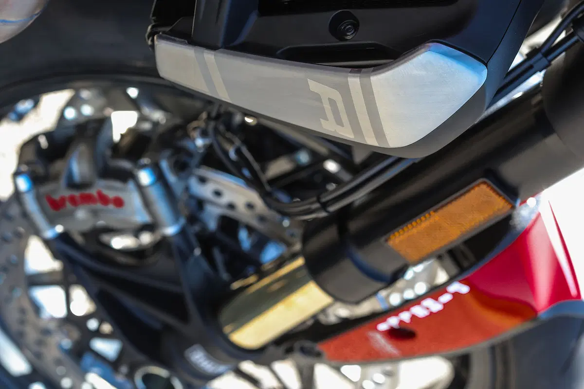  Ducati Monster 1200 R (39)