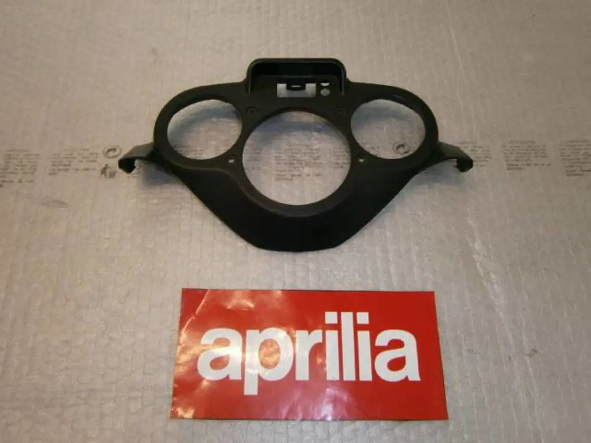cornice strumenti Aprilia scarabeo 125/150/200/250