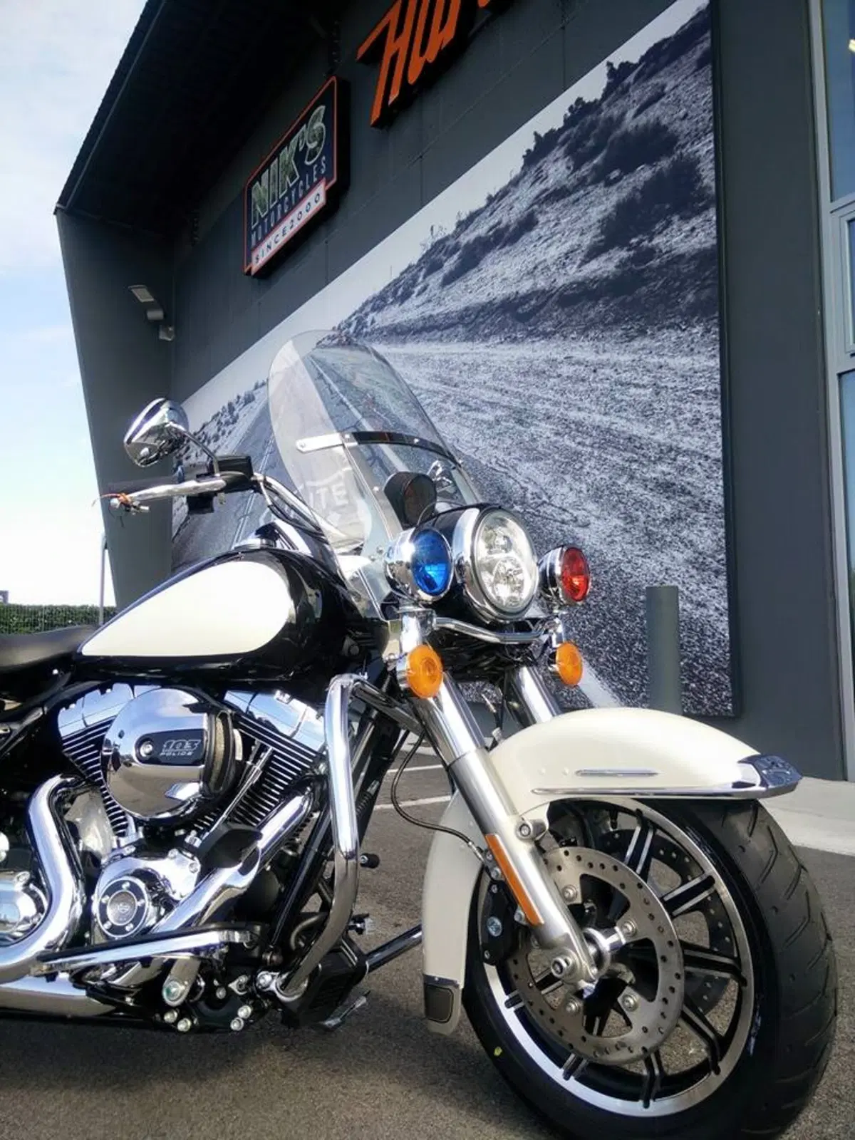 Harley-Davidson Road King Police