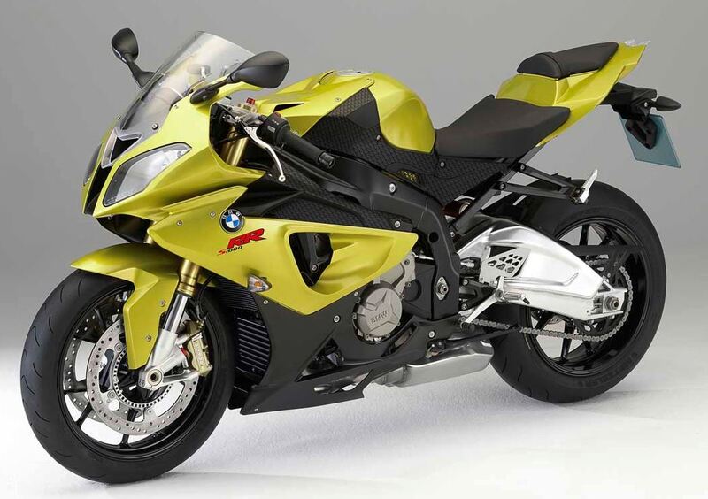 La BMW S1000RR, edizione 2009, che apport&ograve; parecchie innovazioni elettroniche