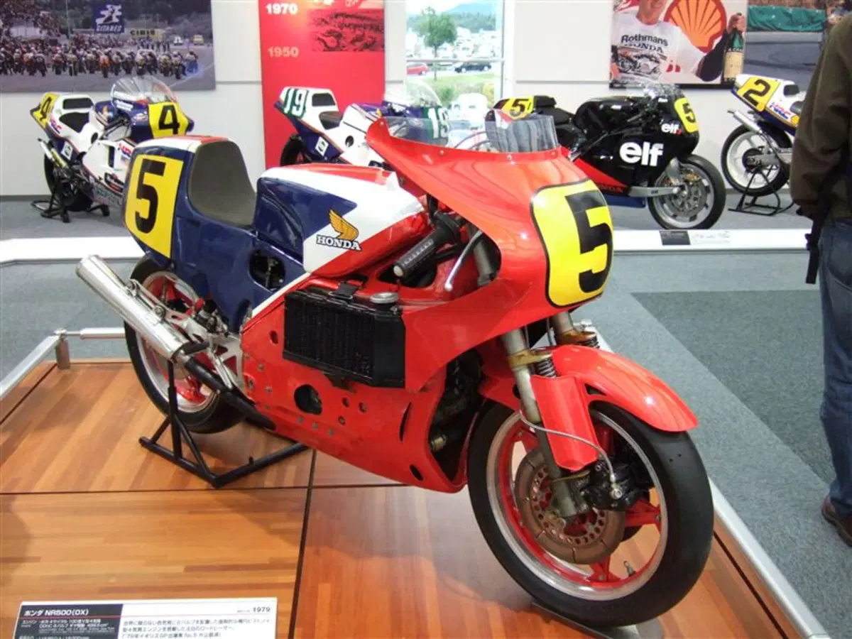 Le 5 moto da GP da ricordare (13)