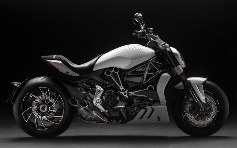 Ducati XDiavel S &ldquo;Iceberg White&rdquo; al Faaker See