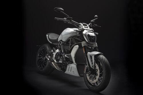 Ducati XDiavel S “Iceberg White” al Faaker See (2)