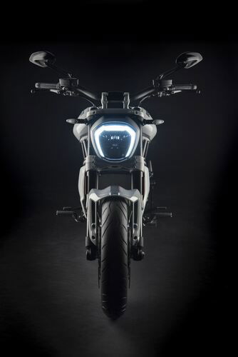 Ducati XDiavel S “Iceberg White” al Faaker See (4)