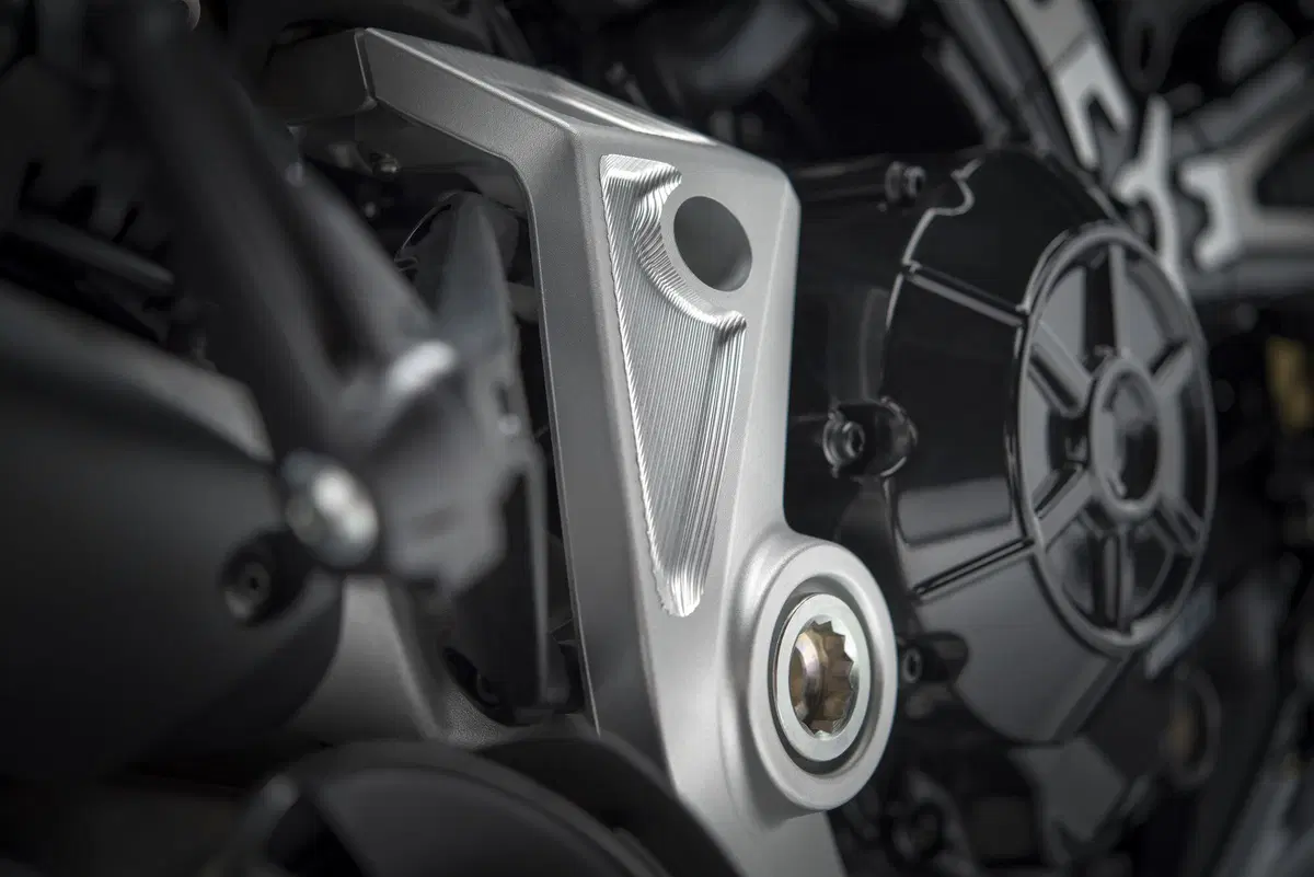 Ducati XDiavel S “Iceberg White” al Faaker See (14)