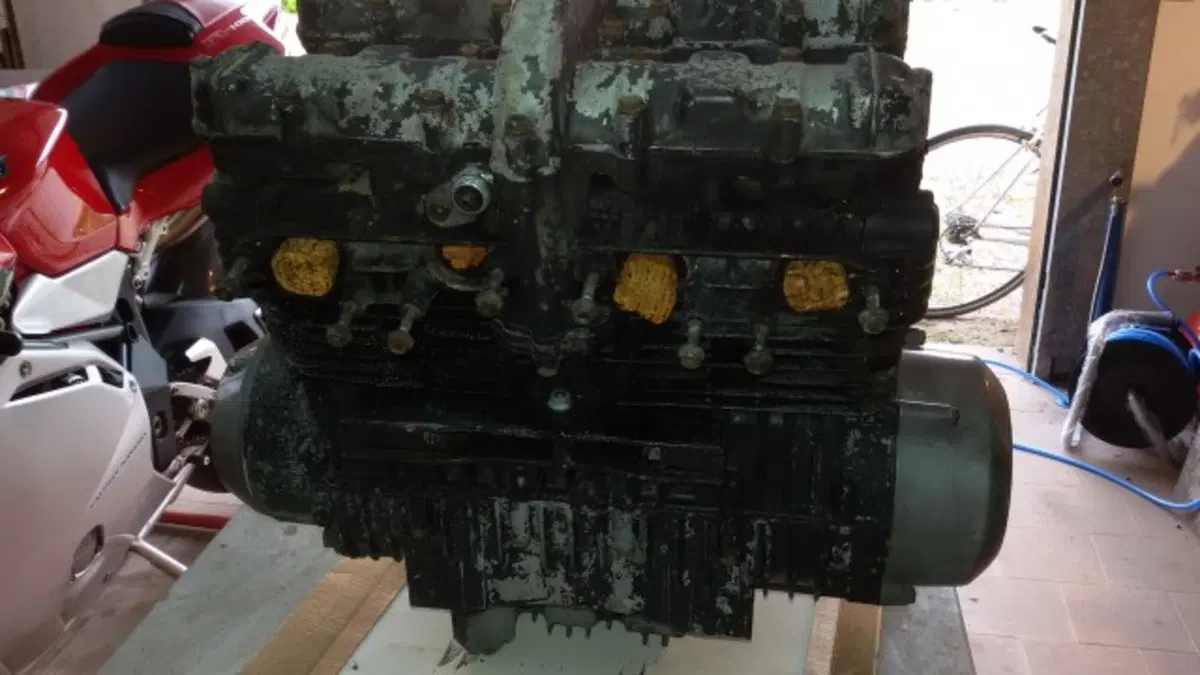 Restaurando fai da te: Kawasaki Z400 J 1981 (8)