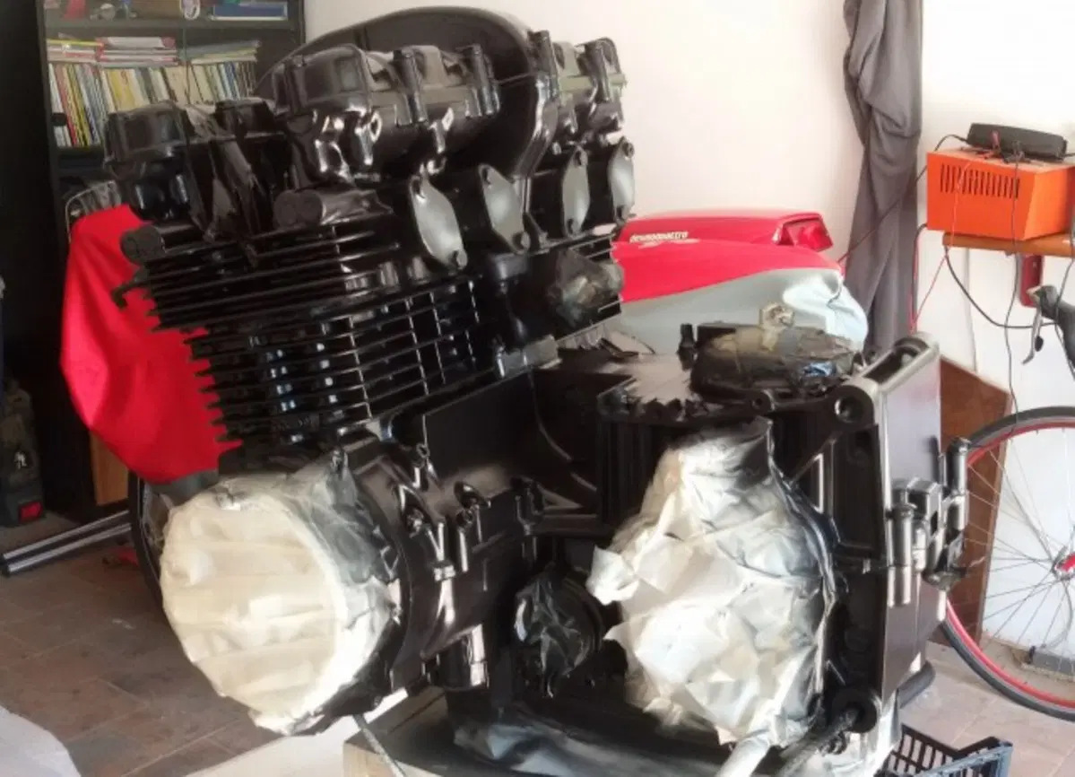 Restaurando fai da te: Kawasaki Z400 J 1981 (9)