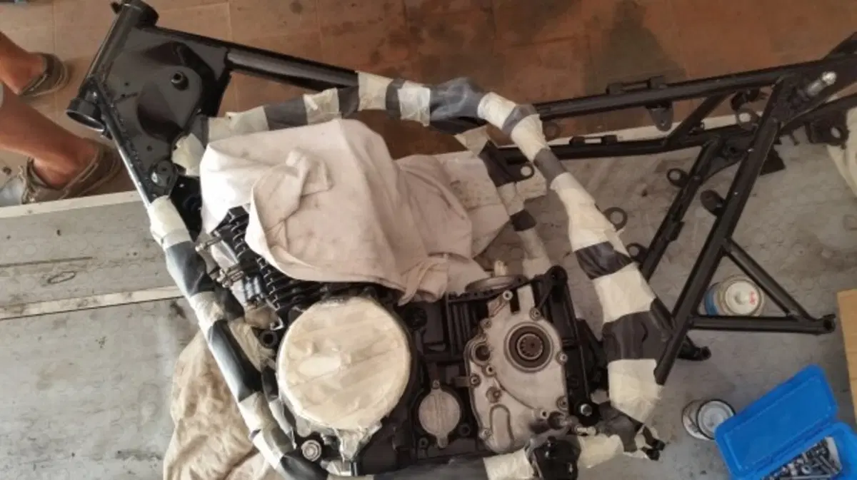 Restaurando fai da te: Kawasaki Z400 J 1981 (16)