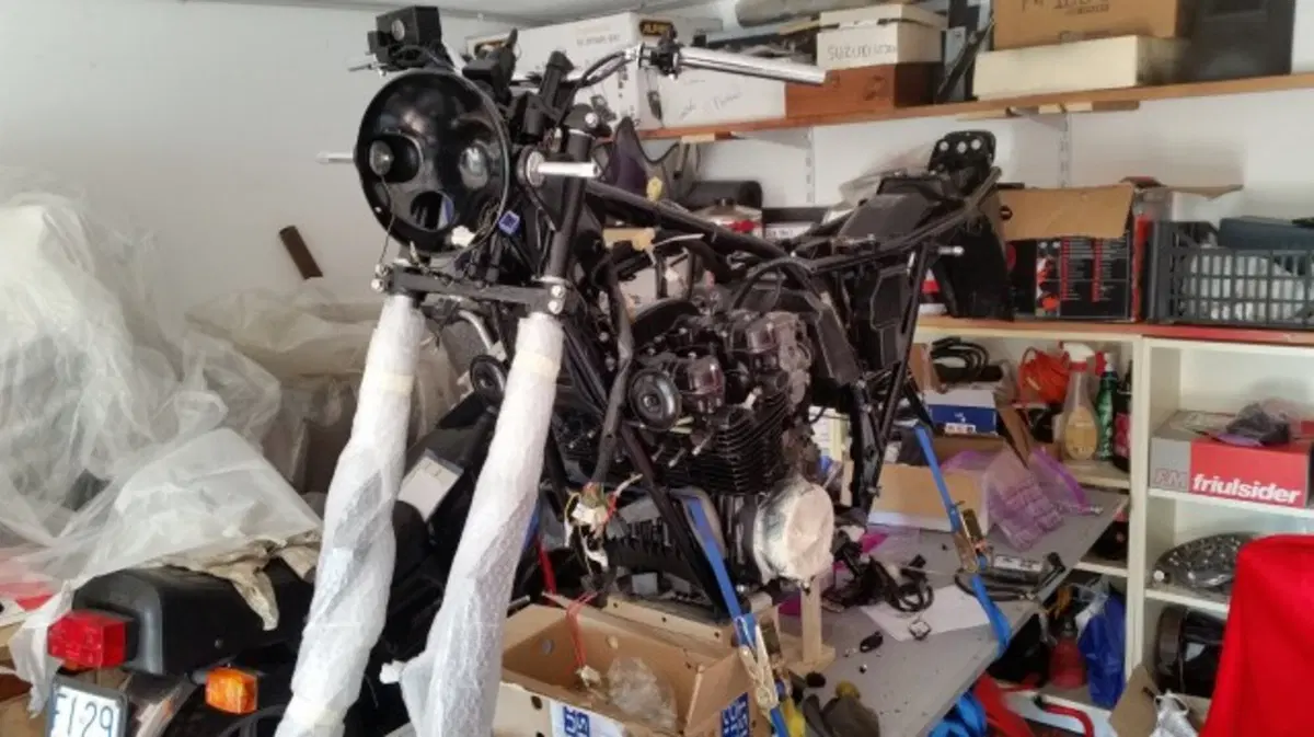 Restaurando fai da te: Kawasaki Z400 J 1981 (18)
