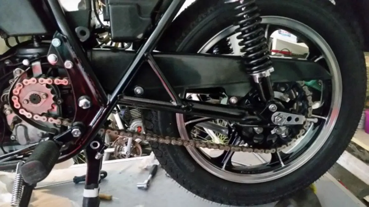 Restaurando fai da te: Kawasaki Z400 J 1981 (35)