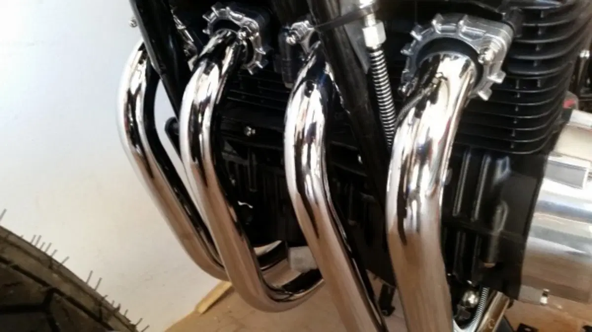 Restaurando fai da te: Kawasaki Z400 J 1981 (60)