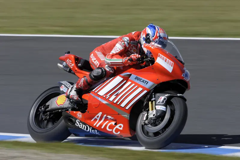 Casey Stoner a Motegi, dove ha conquistato il primo titolo con Ducati