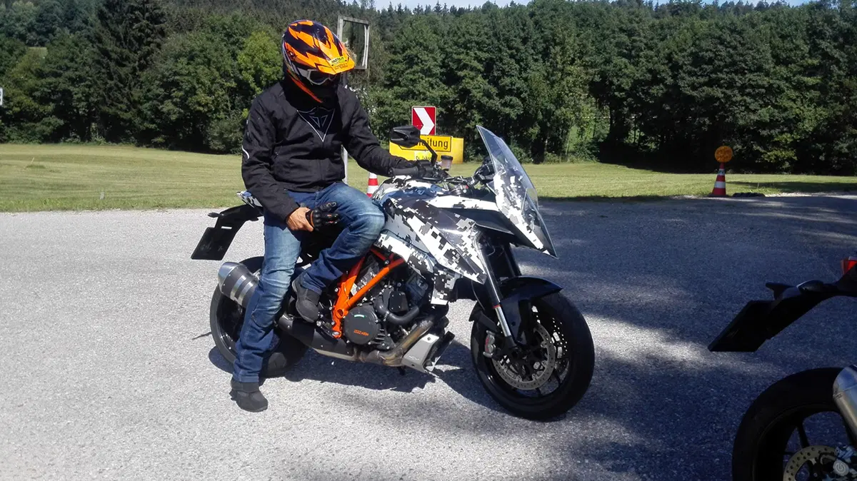 KTM 1290 Super Duke GT 2016: prova esclusiva