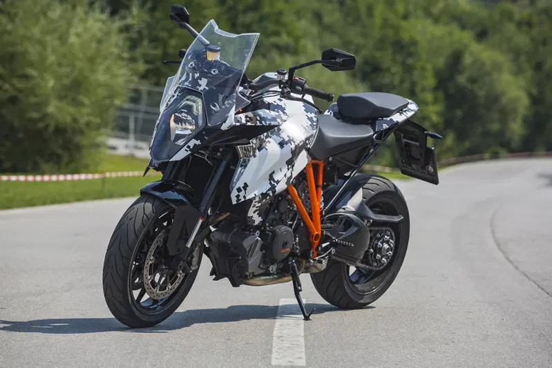 Sportiva da 180 cavalli, la nuova GT &egrave; l'ammiraglia KTM che coniuga il DNA sportivo con buone attitudini turistiche 