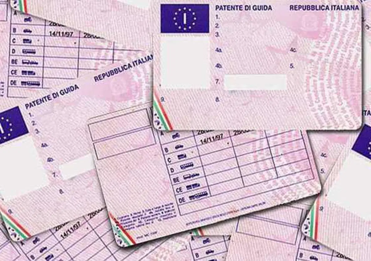 Quale patente "A" per moto, scooter e ciclomotori?