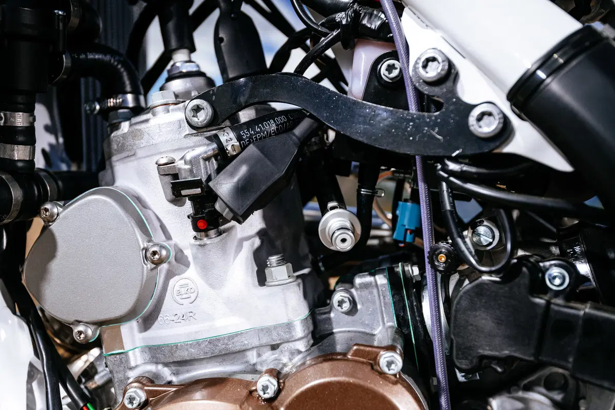 Husqvarna TE 300 TE 300i (2018) (6)