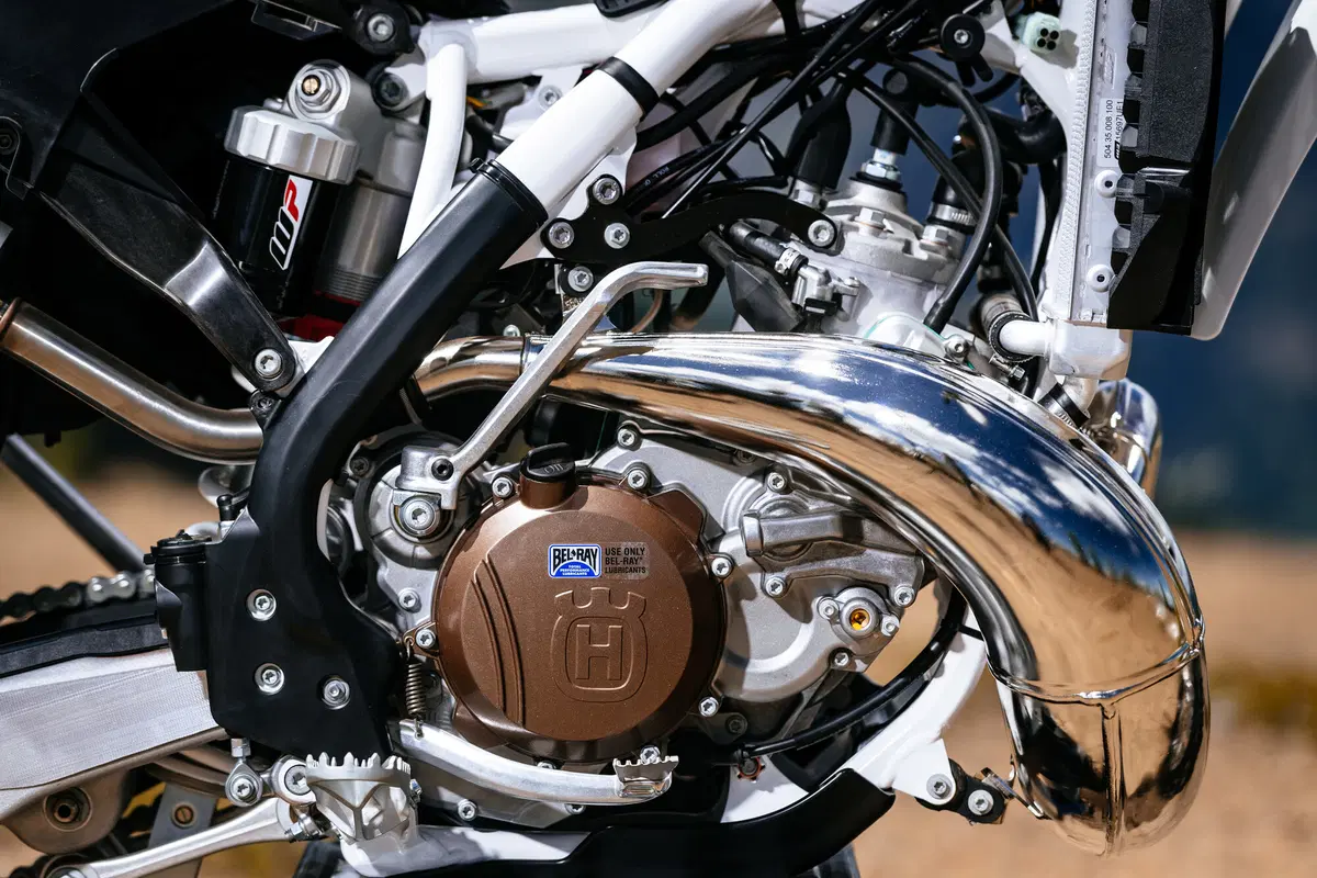 Husqvarna TE 300 TE 300i (2018) (7)