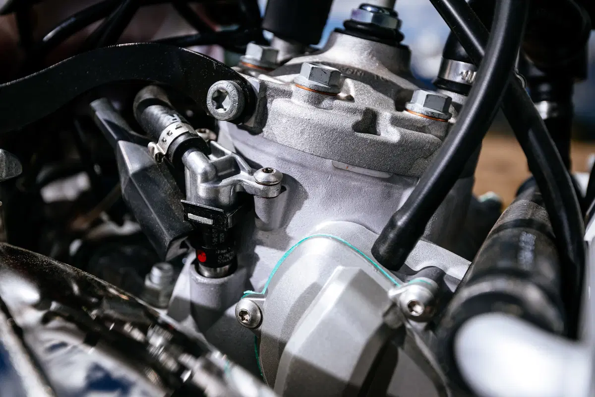 Husqvarna TE 250 TE 250i (2018) (3)