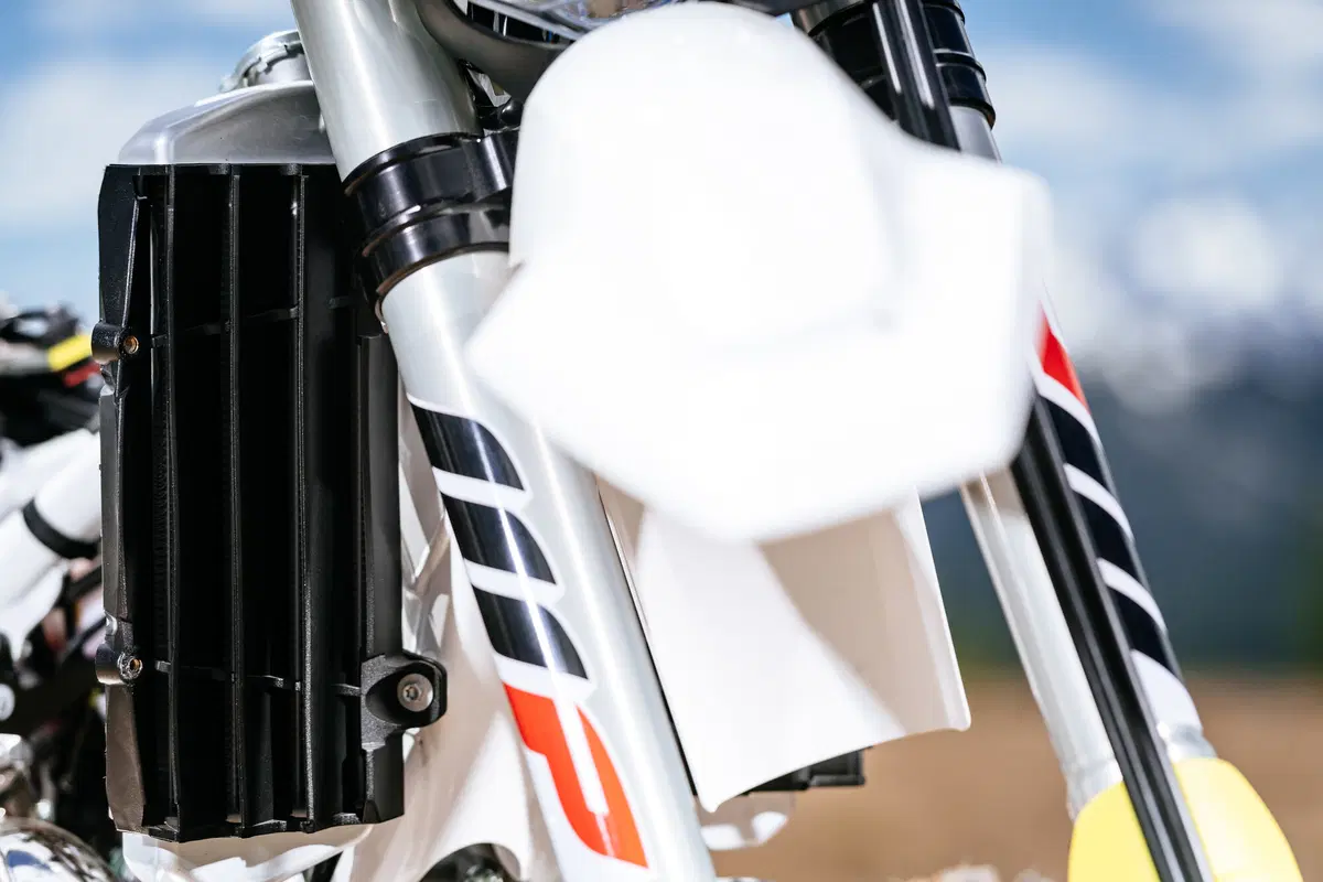 Husqvarna TE 250 TE 250i (2018) (13)