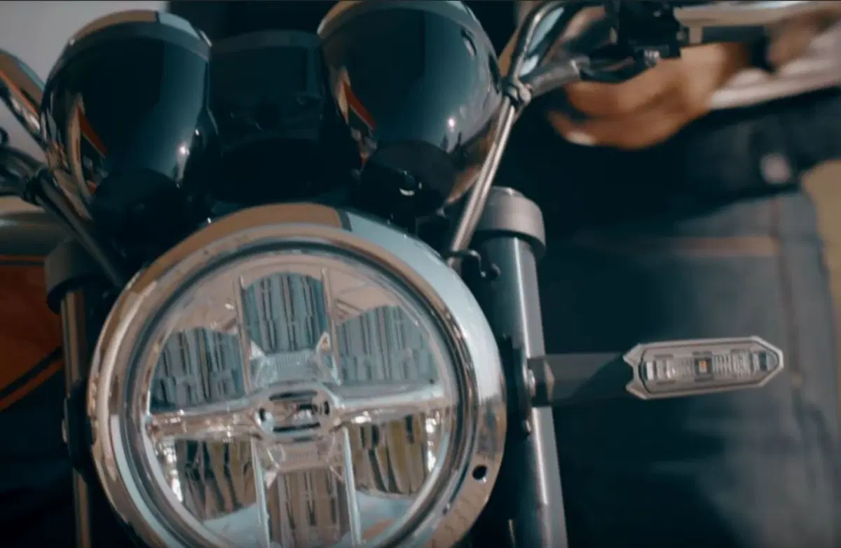 Kawasaki Z900RS 2018. Presentazione a Tokyo (3)