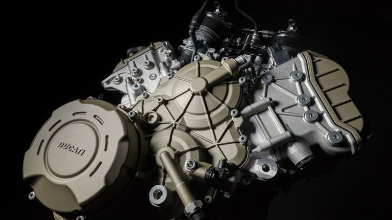 Ducati Desmosedici Stradale, il motore della nuova Panigale V4
