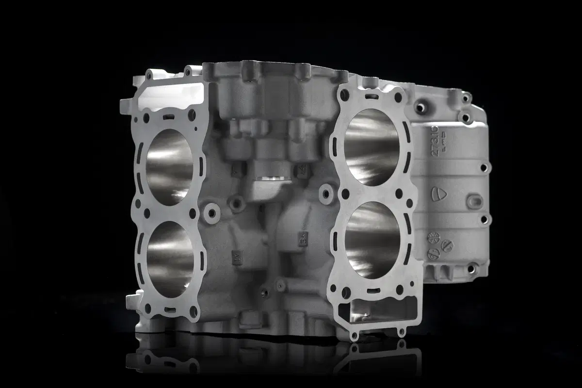 Ducati Desmosedici Stradale, il motore della nuova Panigale V4 (13)
